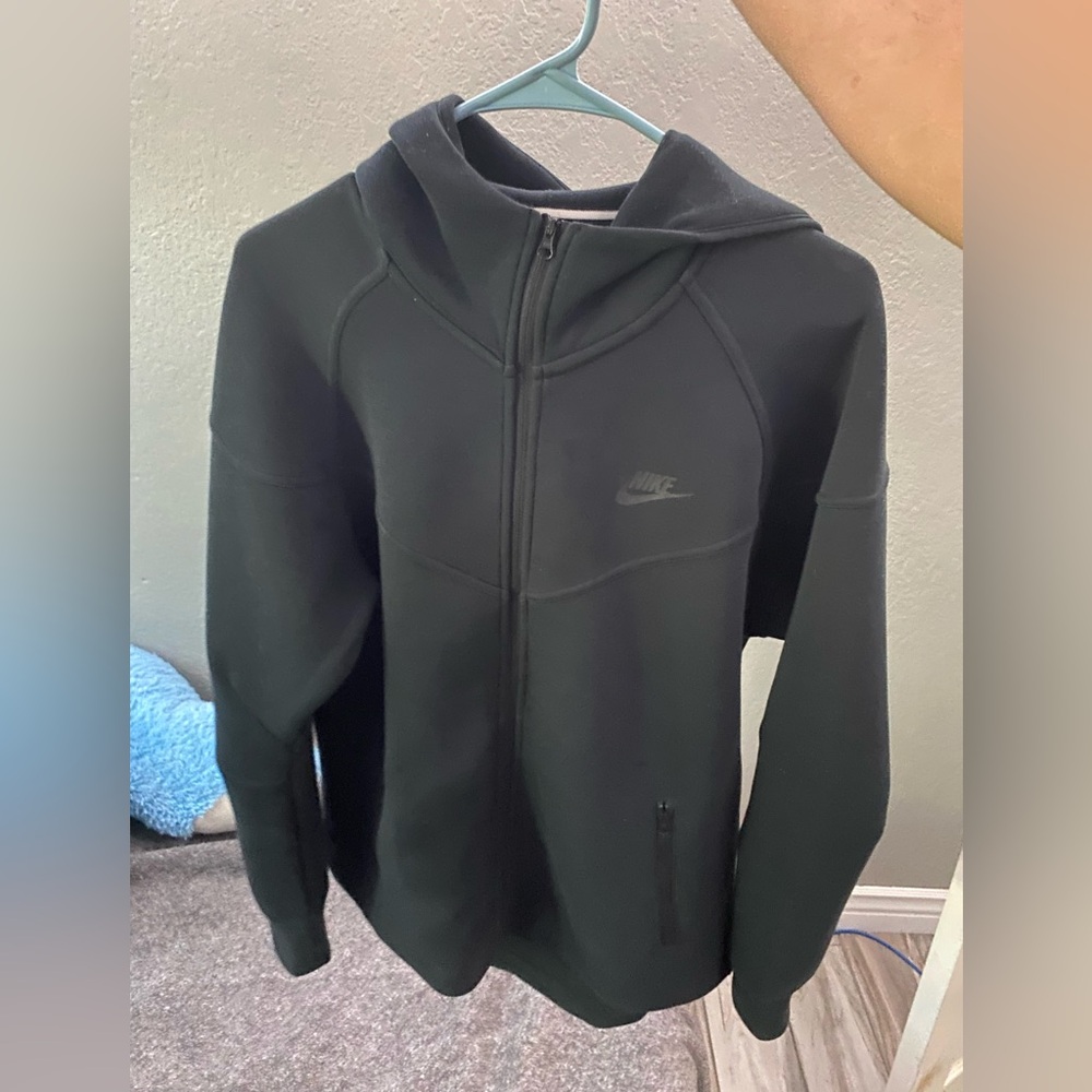 Nike tech